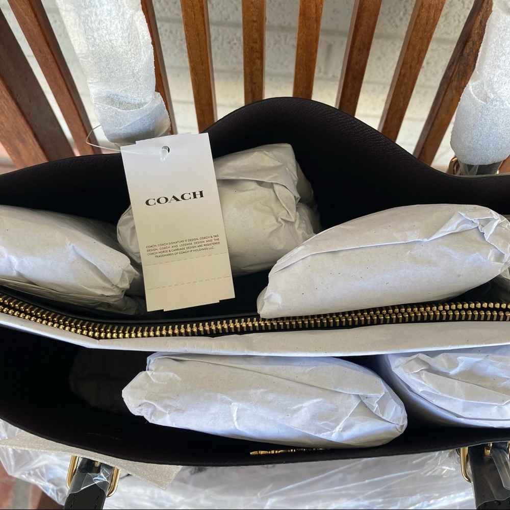 SOLD SOLDSOLD!Coach Signature Mollie Tote Canvas NWT - Picture 12 of 12
